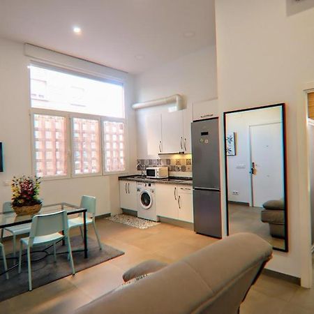 Ferienwohnung Luminoso Apartamento En El Corazon De Triana Sevilla Exterior foto