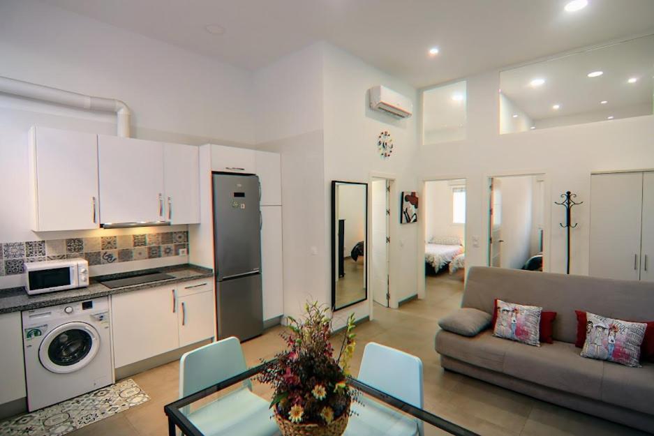 Ferienwohnung Luminoso Apartamento En El Corazon De Triana Sevilla Exterior foto
