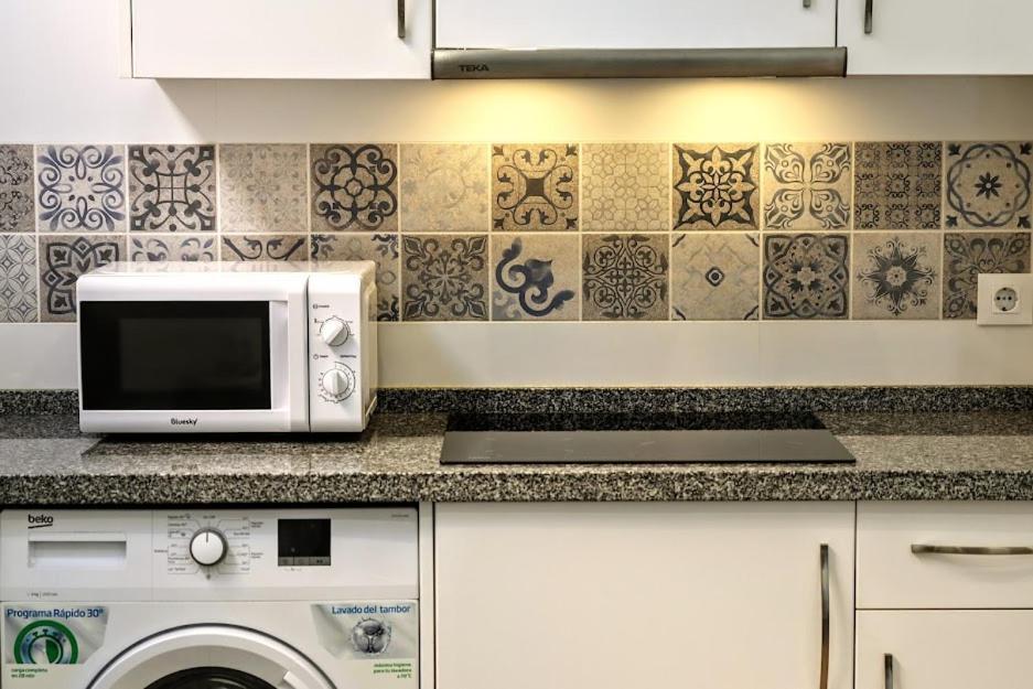 Ferienwohnung Luminoso Apartamento En El Corazon De Triana Sevilla Exterior foto