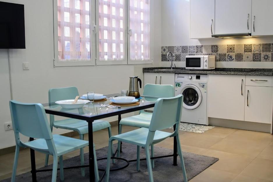 Ferienwohnung Luminoso Apartamento En El Corazon De Triana Sevilla Exterior foto